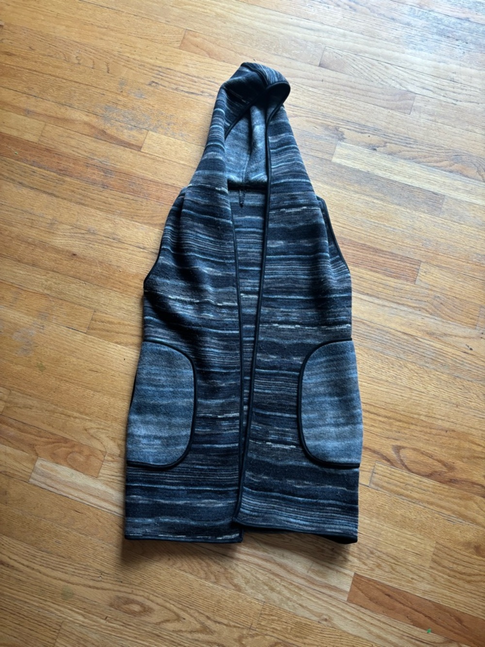 Capote sweater vest